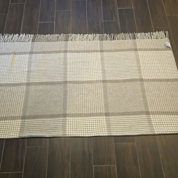 Fibre By Auskin Merino Wool Fringe 59 X 78 Throw Blanket - Picture 2 of 11